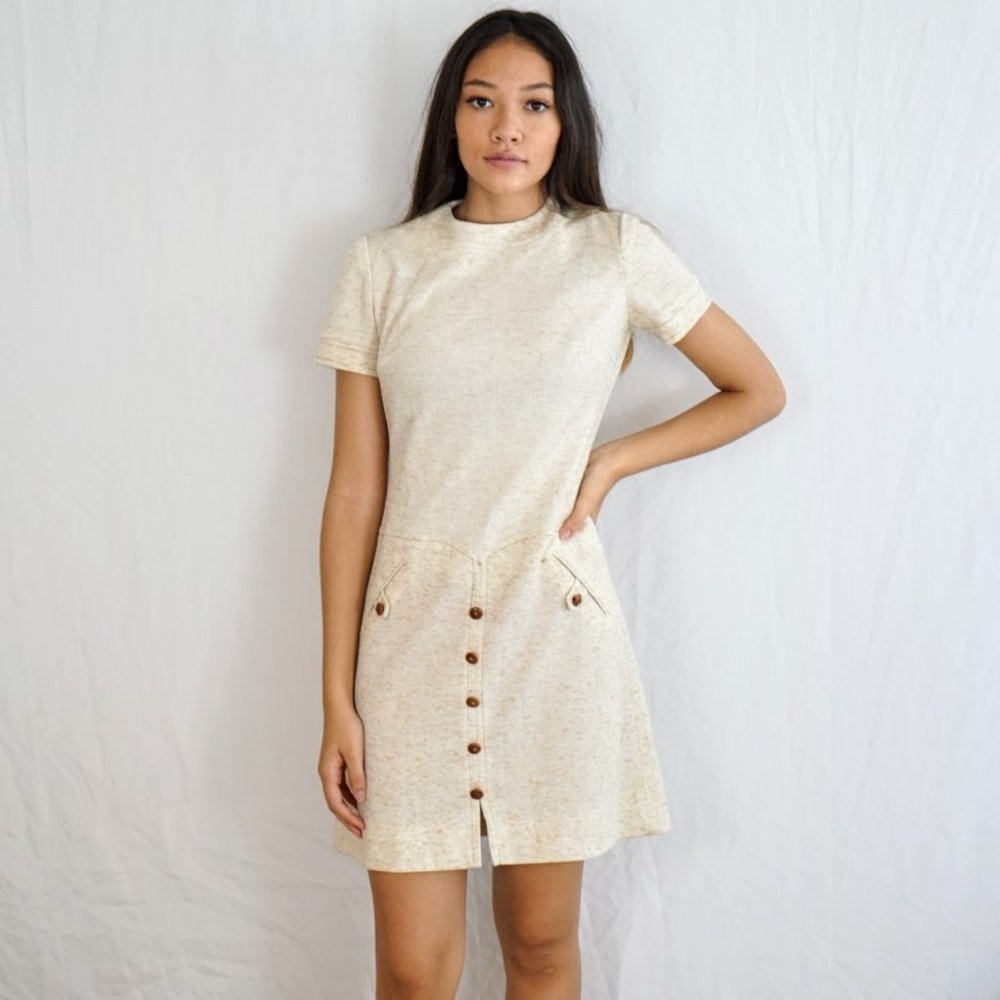 Adorable 1960's oatmeal mod mini dress